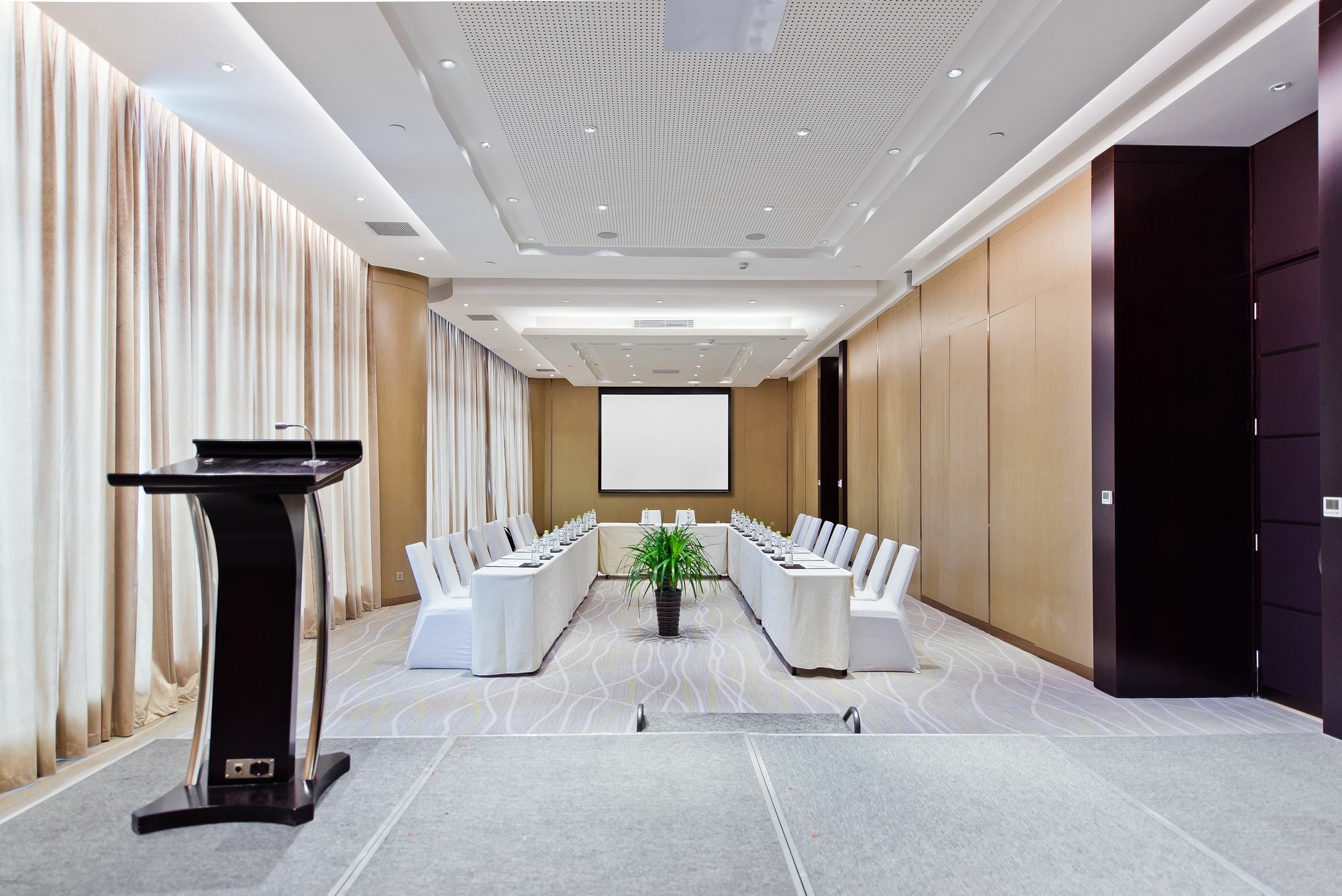 Sheraton Qingdao West Coast Экстерьер фото